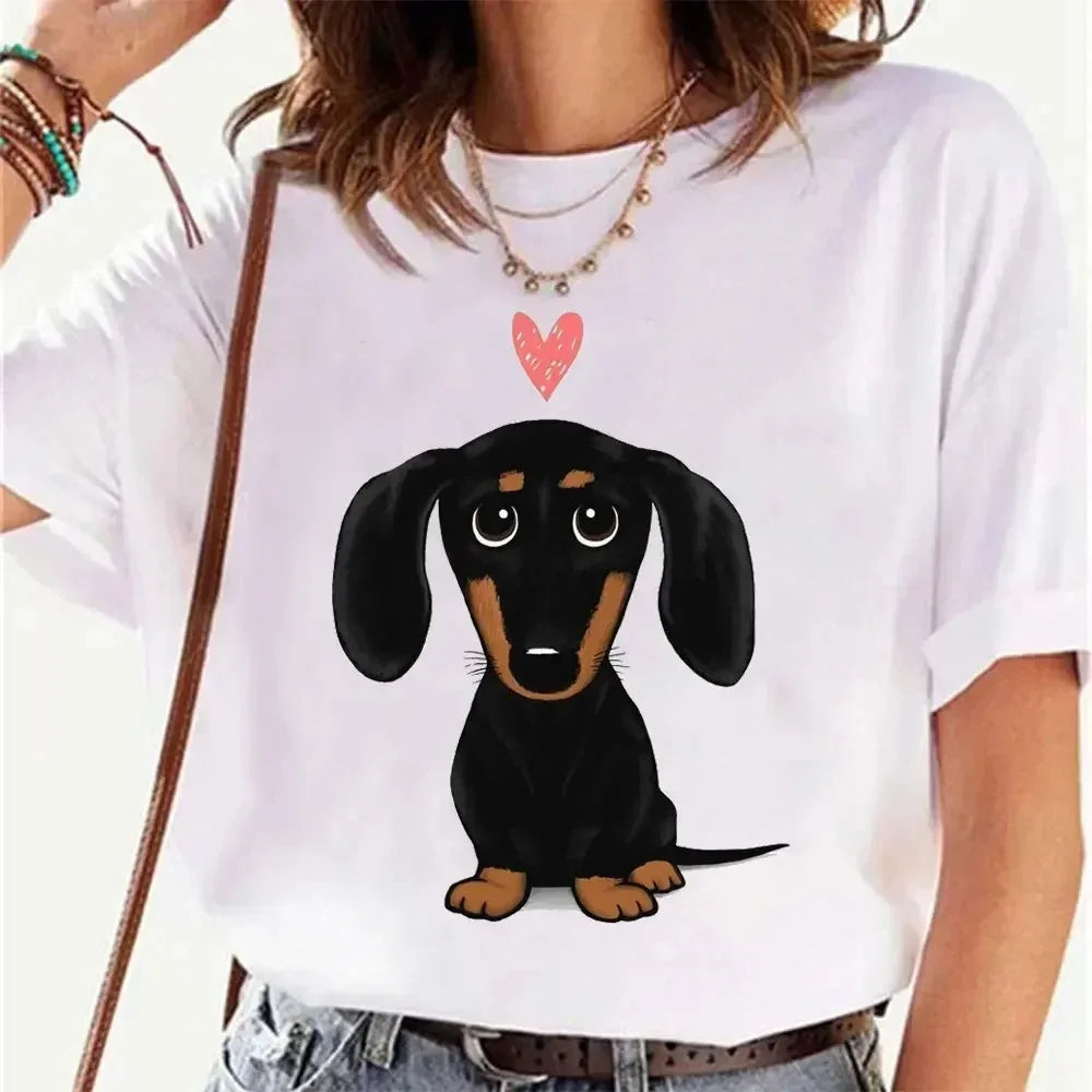 Black and Tan Dachshund with Heart Retro Y2K Funny T-Shirt Female Summer Cute Cartoon Wiener Dog Fashion Tee Top Casual Tops Y2k