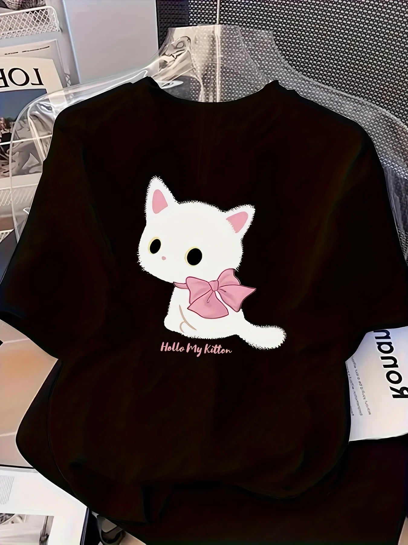 Cute Black Cat with Pink Bow Pattern T-Shirt, Women's Summer Casual Short-Sleeve Crew Neck T-Shirt, Kawaii Kitten Harajuku Style